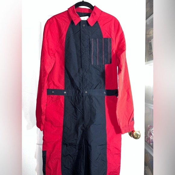 NWT Nike AIR JORDAN Womens Flight Suit Essentials Jumpsuit DJ2626 - Picture 3 of 16